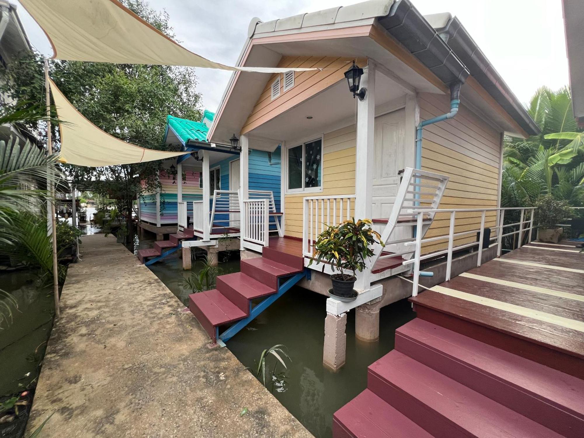 Se'Sun Amphawa Otel Dış mekan fotoğraf